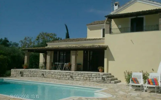 La Perla Villa