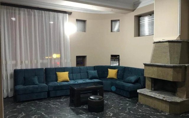 Hotel Rostus