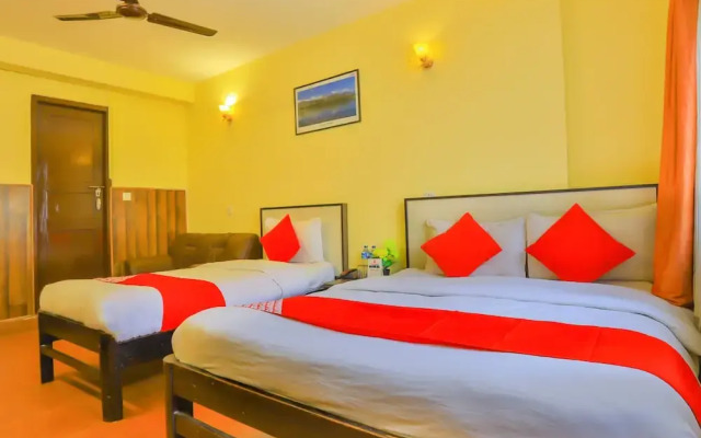 OYO 657 Hotel Everest Mount Holiday