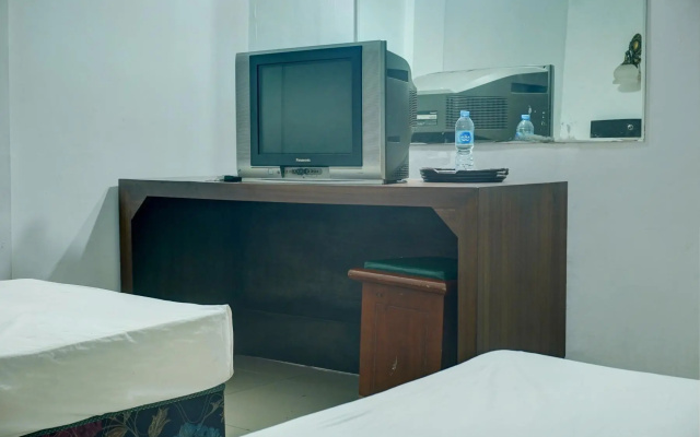 Hotel O Ervina Homestay Syariah Batakan – Guest Rooms – Kandangan Lama