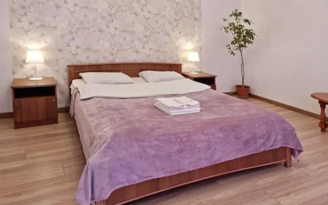 Апартаменты Home-Hotel, ул. Костельная, 3