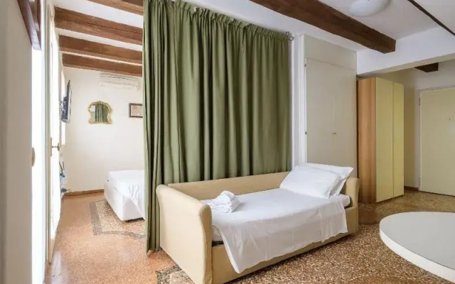 Frassinago Suites-BolognaRooms