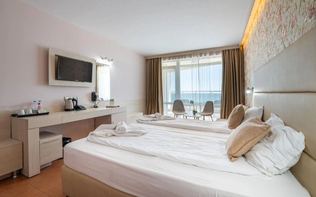 Aphrodite Beach Hotel