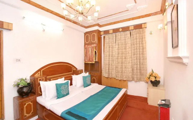 OYO 10858 Home Valley View 2BHK Shimla Bypass
