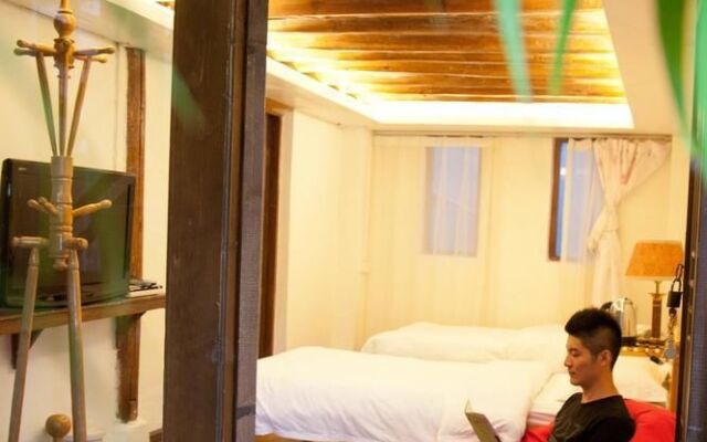 Carnation Inn - Lijiang