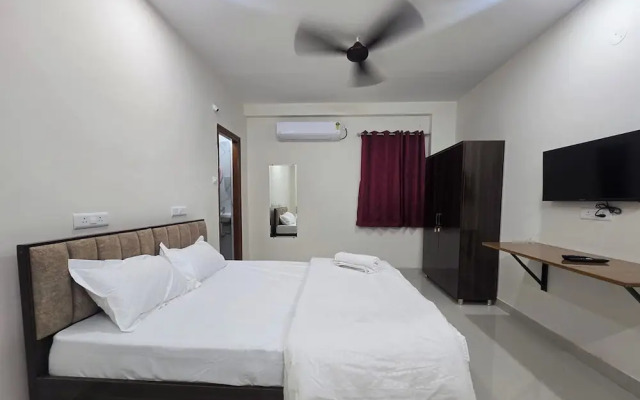 Om Sri Vigneshwara Palani Grand Hotel