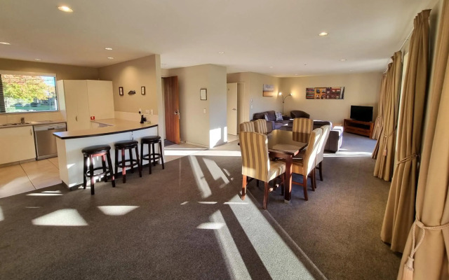 Vintners Retreat