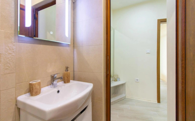 Domus Apartments Grand