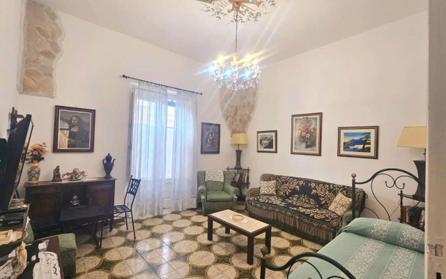 Casa Rando Mary's House