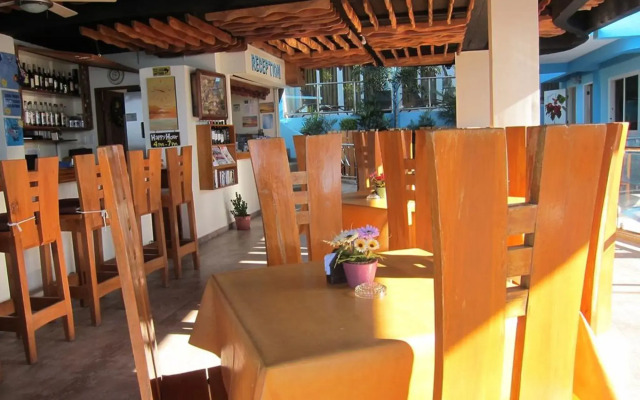 Montani Beach Resort Puerto Galera powered by Cocotel