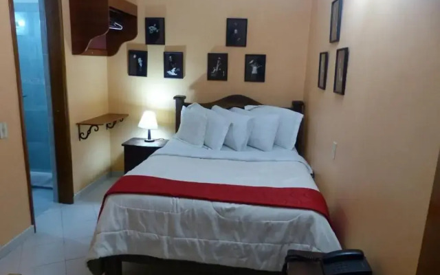 casa quinta hotel la candelaria sas