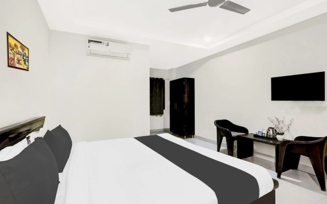 Super OYO Capital O 49955 Hotel Green Tree