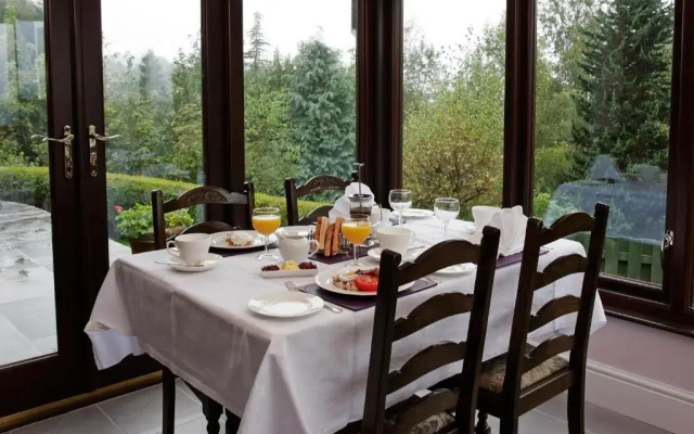 Hill Crest Country Guest House