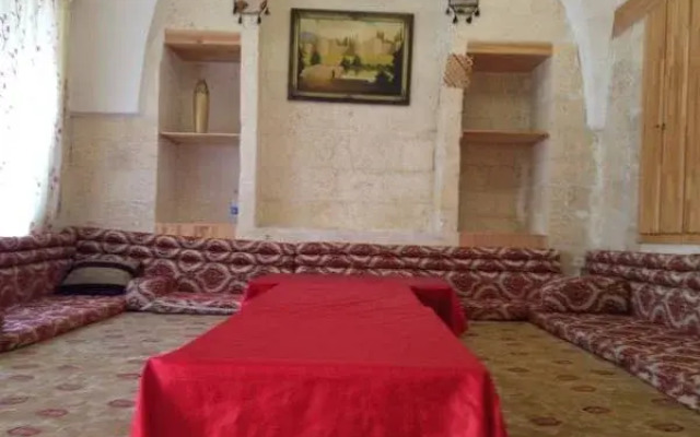 Vezirhan Konuk Evi