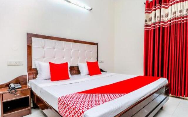 OYO 11036 Preet Lodge Mohali