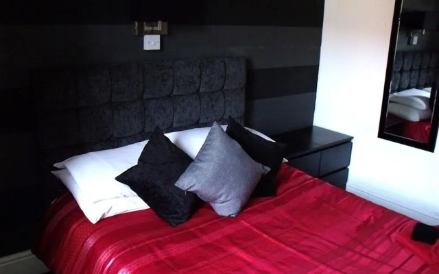 The Derby Hotel