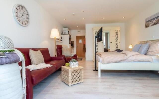 Strandhotel-Heiligenhafen-Wohnung-205-Typ-III