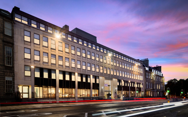 YOTEL Edinburgh