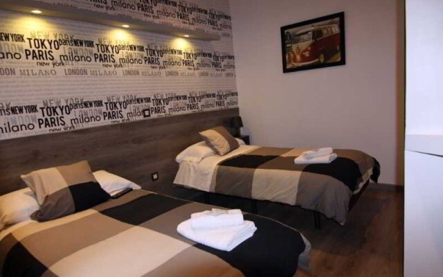 Hostal MH Fuencarral