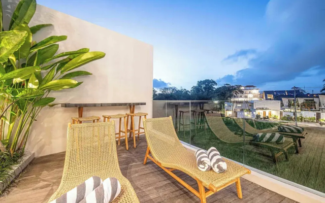 5-br Beach Villa in Canggu Overlooking Rice Fields