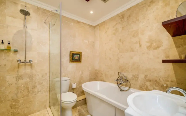 Mountain View Townhouse in De Waterkant 209 DWP