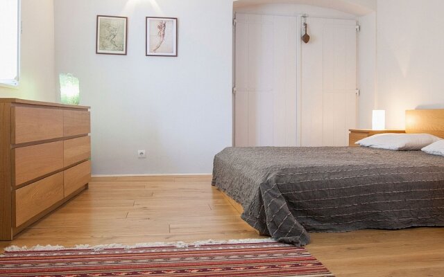 Stylish, Quiet and Beautiful Views Villa With a Pool