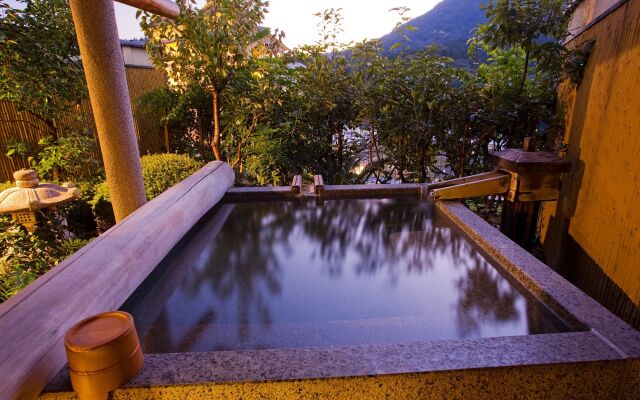 Yumoto Konpira Onsen Hananoyu Koubaitei