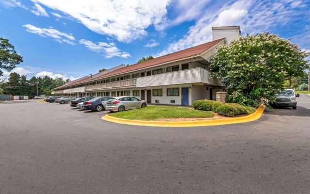 Motel 6 Charlotte NC Airport