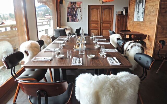 Hôtel Les Roches Fleuries