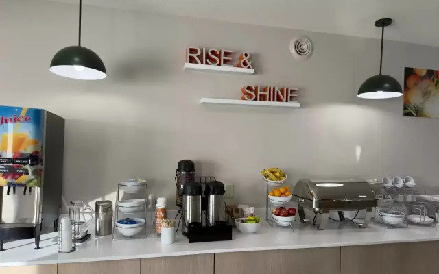 Comfort Inn Davenport East - Bettendorf