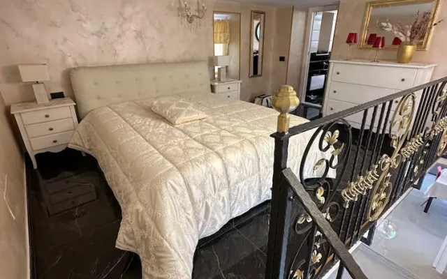 Luxury Apartment in Vomero