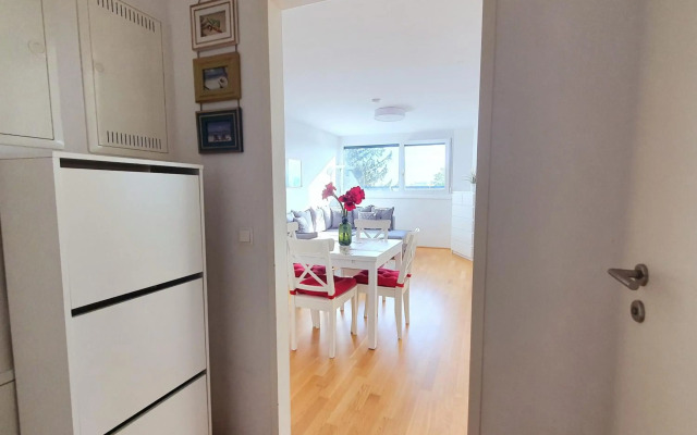 Near Lake Stylish & Fully Furnished Apartment