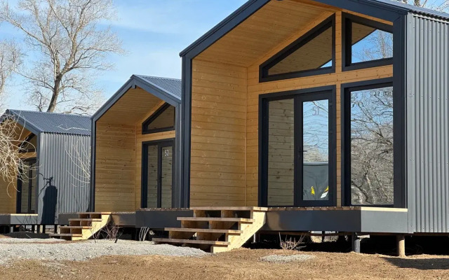 Река и Песок