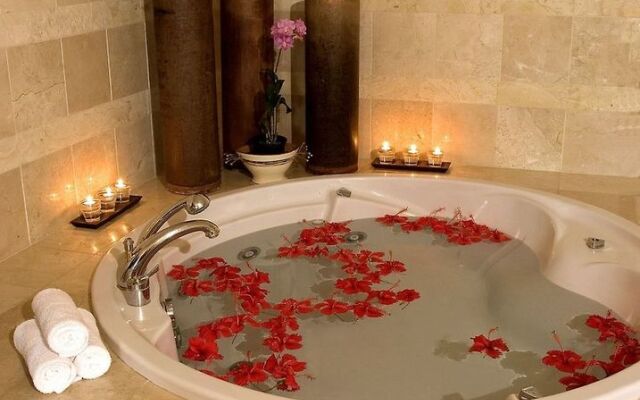 Casa Colonial Beach & Spa