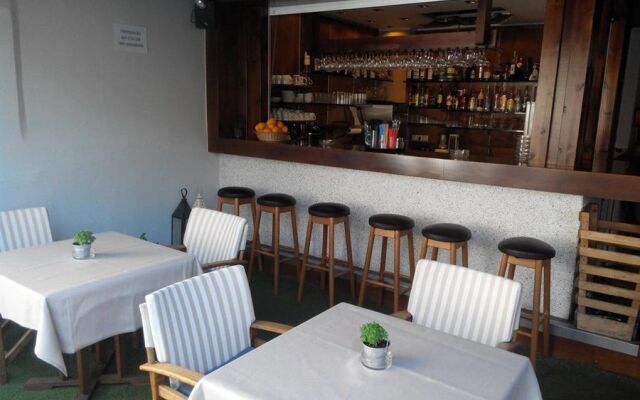 Talos Hotel & Apartments