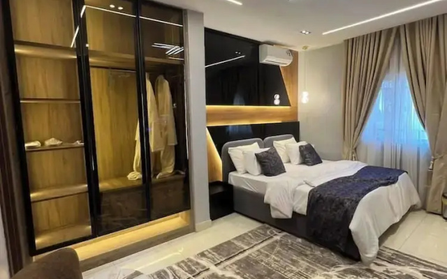 Triple J's Apartment