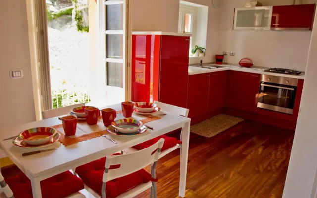 Persico vista lago by KlabHouse