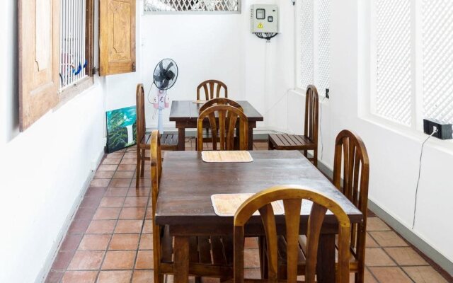 Araliya Villa Fort Guest House
