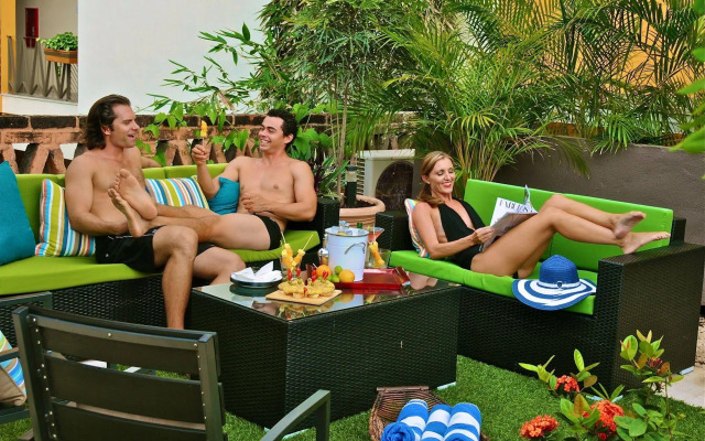 Villa Mercedes Petit Hotel