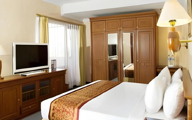 Abadi Hotel & Convention Centre