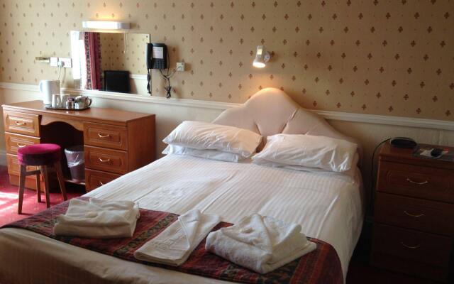 Cliffdene Hotel