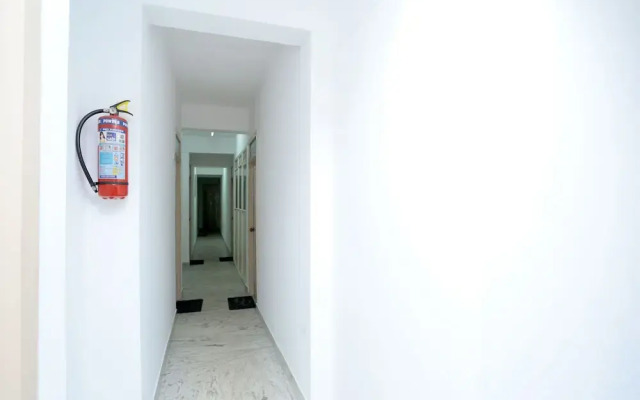 OYO 15669 Hotel Galaxy Inn