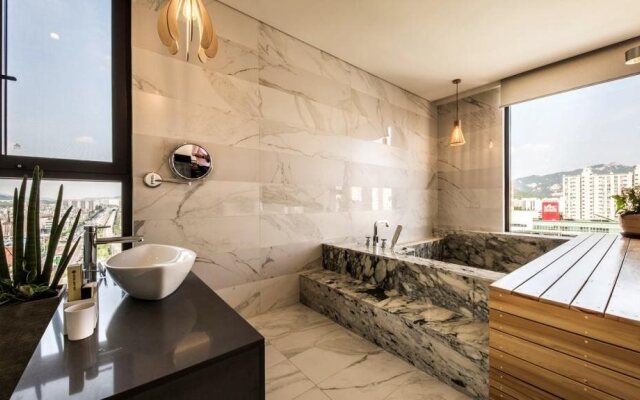 Hotel Bay 204 Dobong
