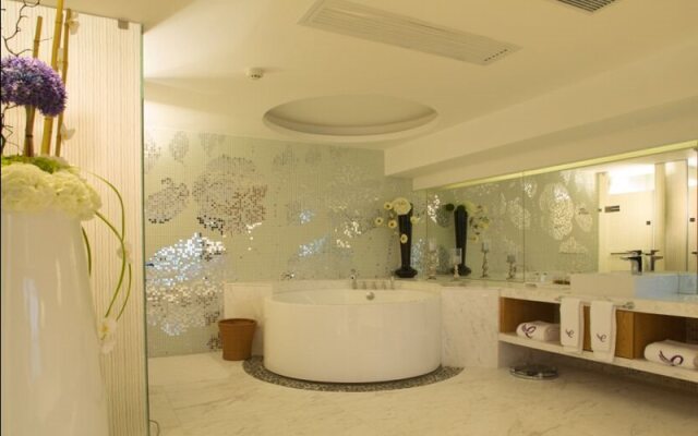 Zhuhai Yinzuo Jingpin Hotel