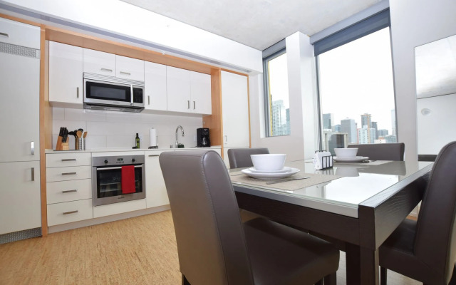 Space Needle Suites by Luxe Hubs