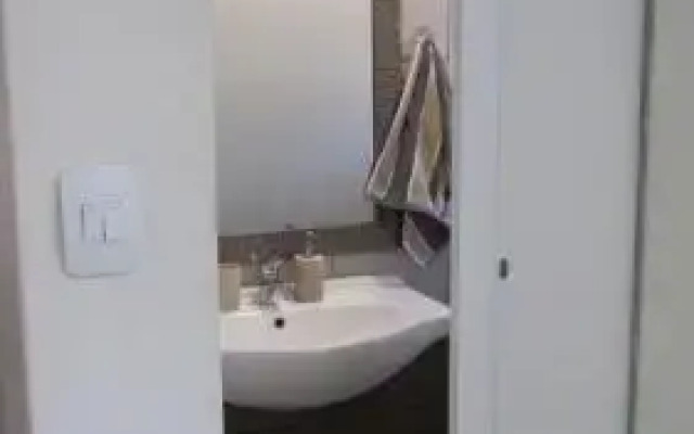 Six-four-two on Vincent