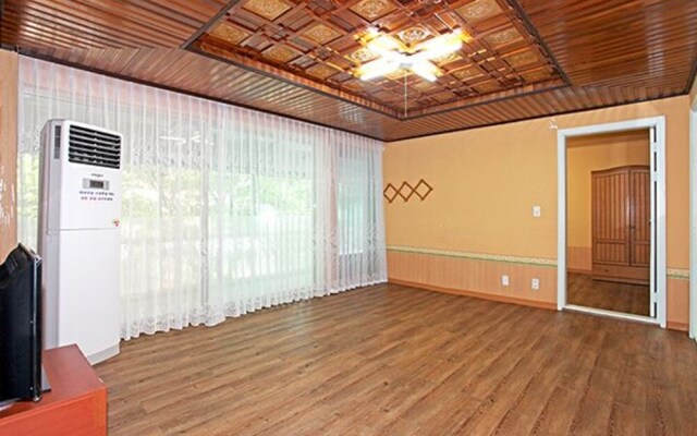 Danyang Sharom Pension