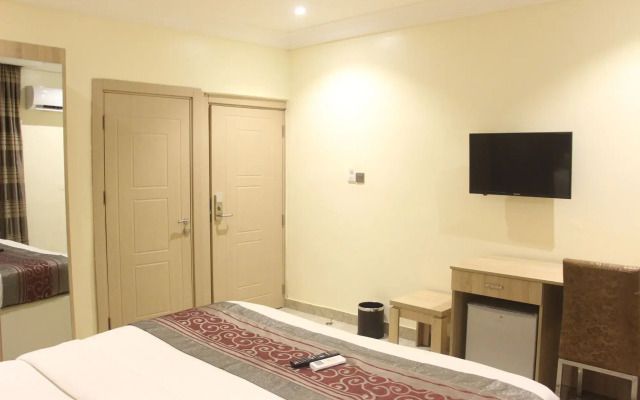 H9 Suites