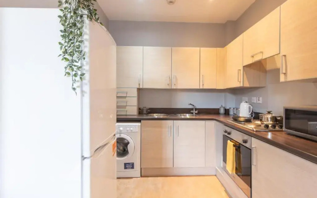 Luxury, Spacious Apartment In City Centre