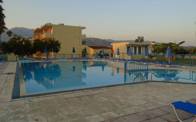 Oasis Tigaki